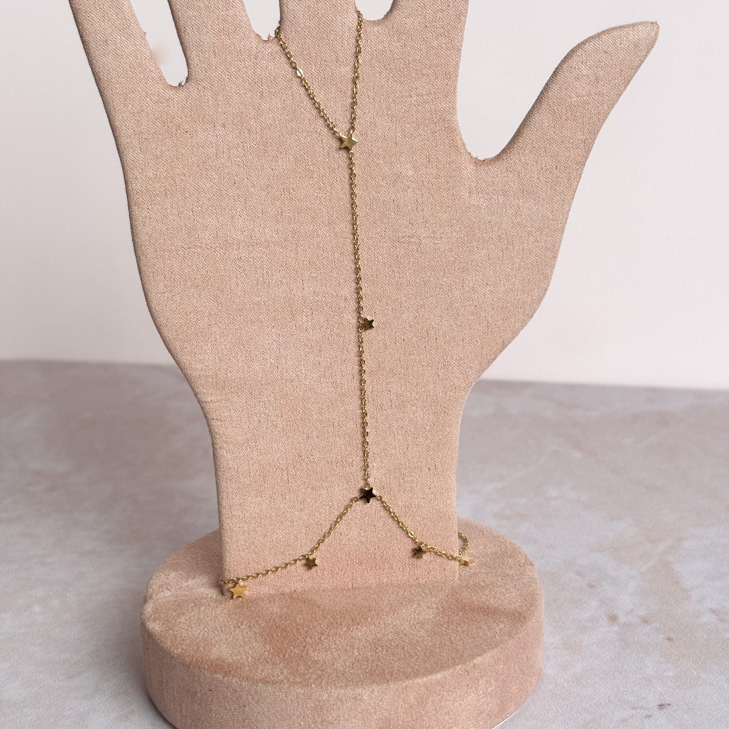 Handchain Celeste