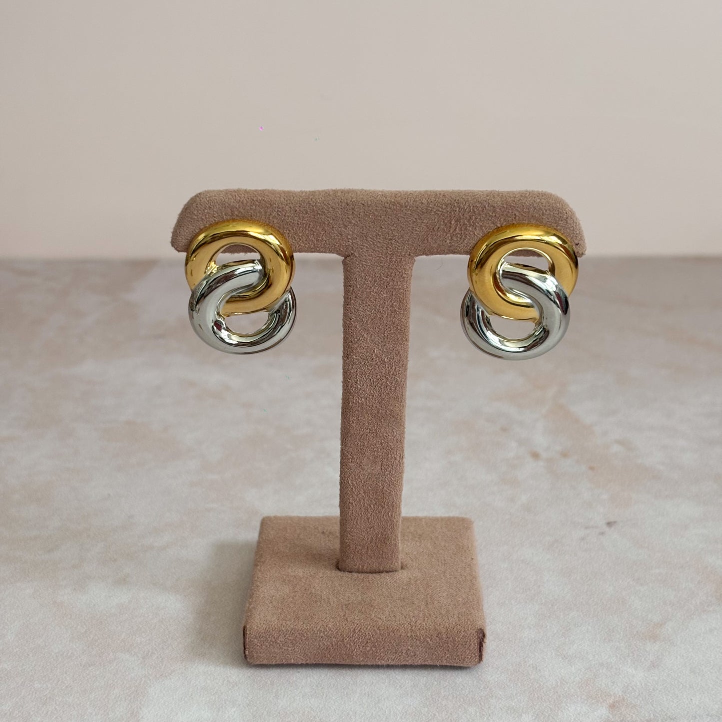 Aretes Kira