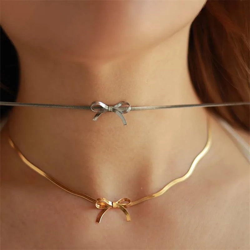 Collar Moñito