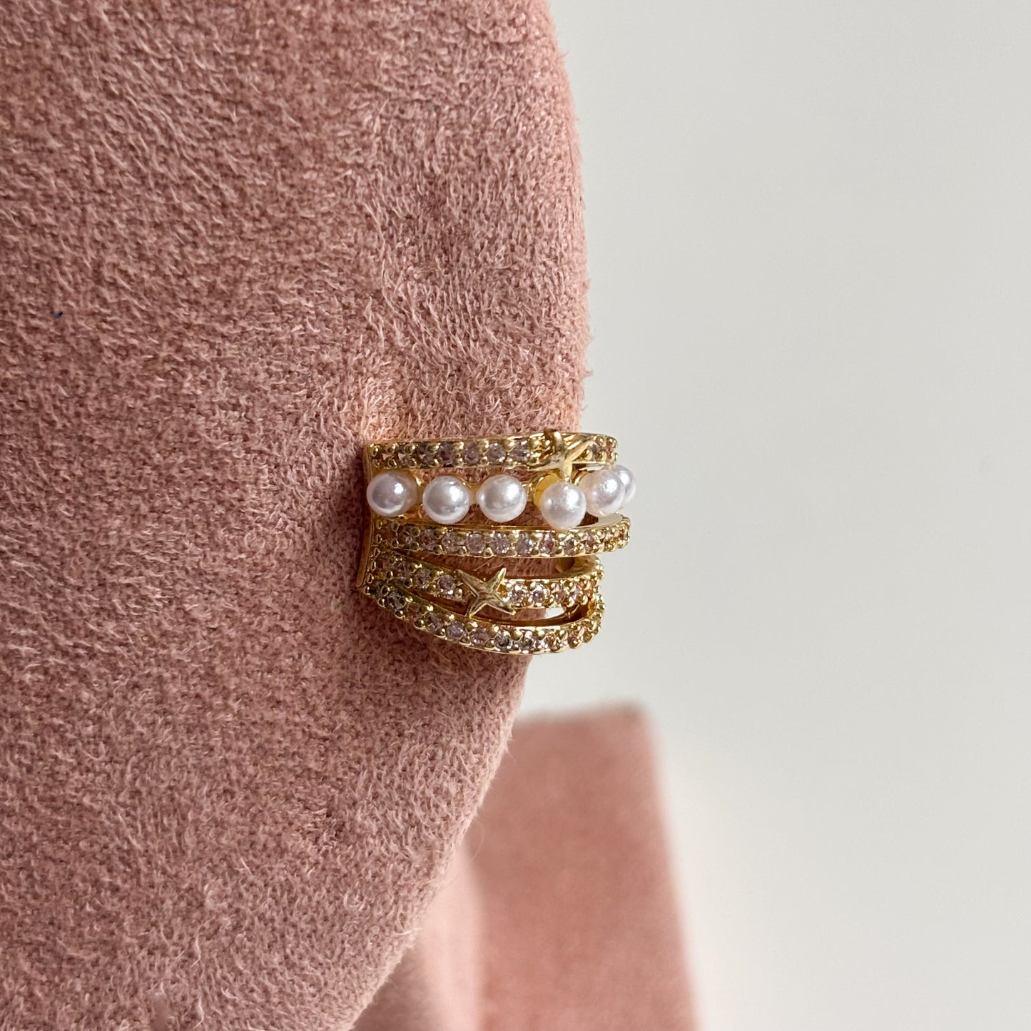 Earcuffs