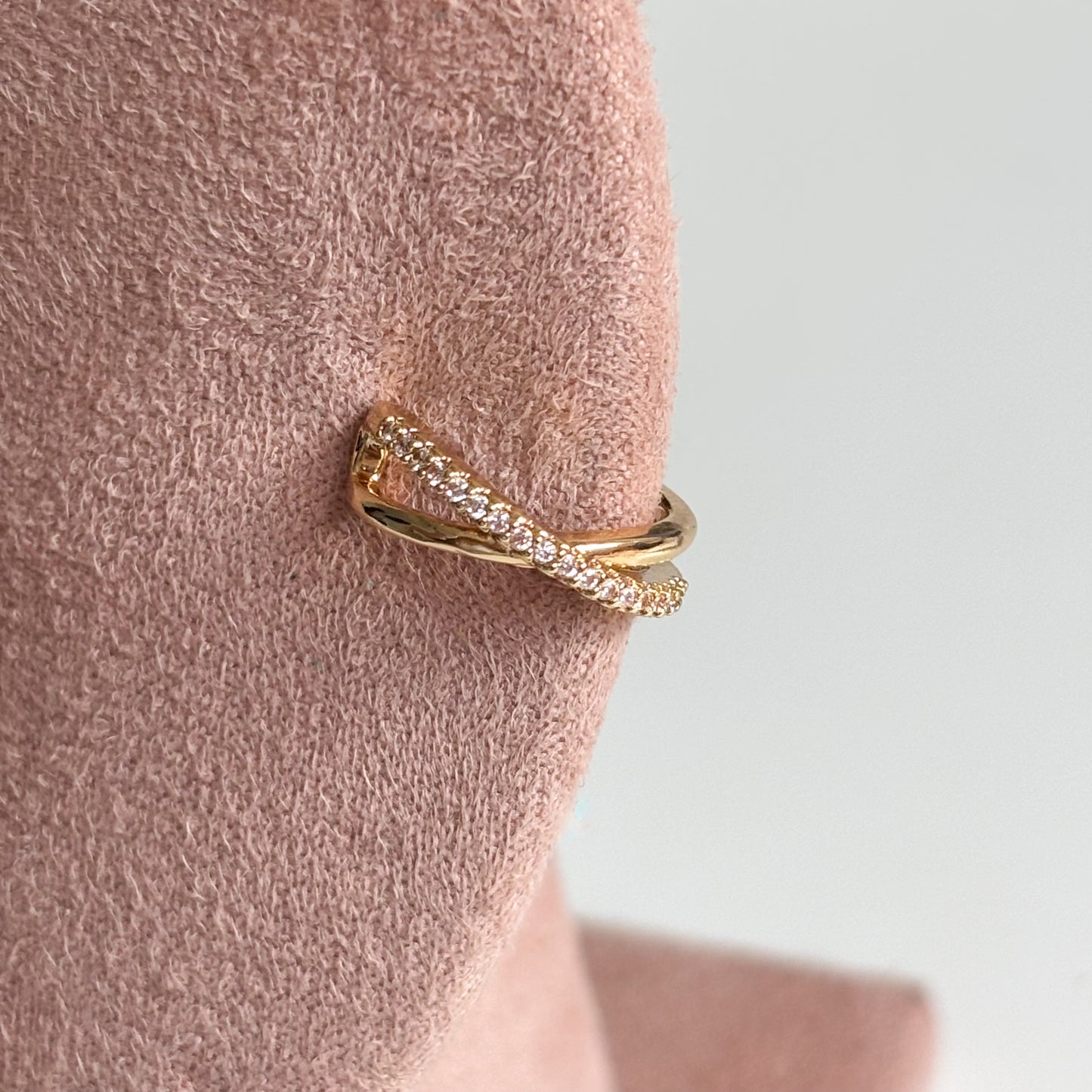 Earcuffs
