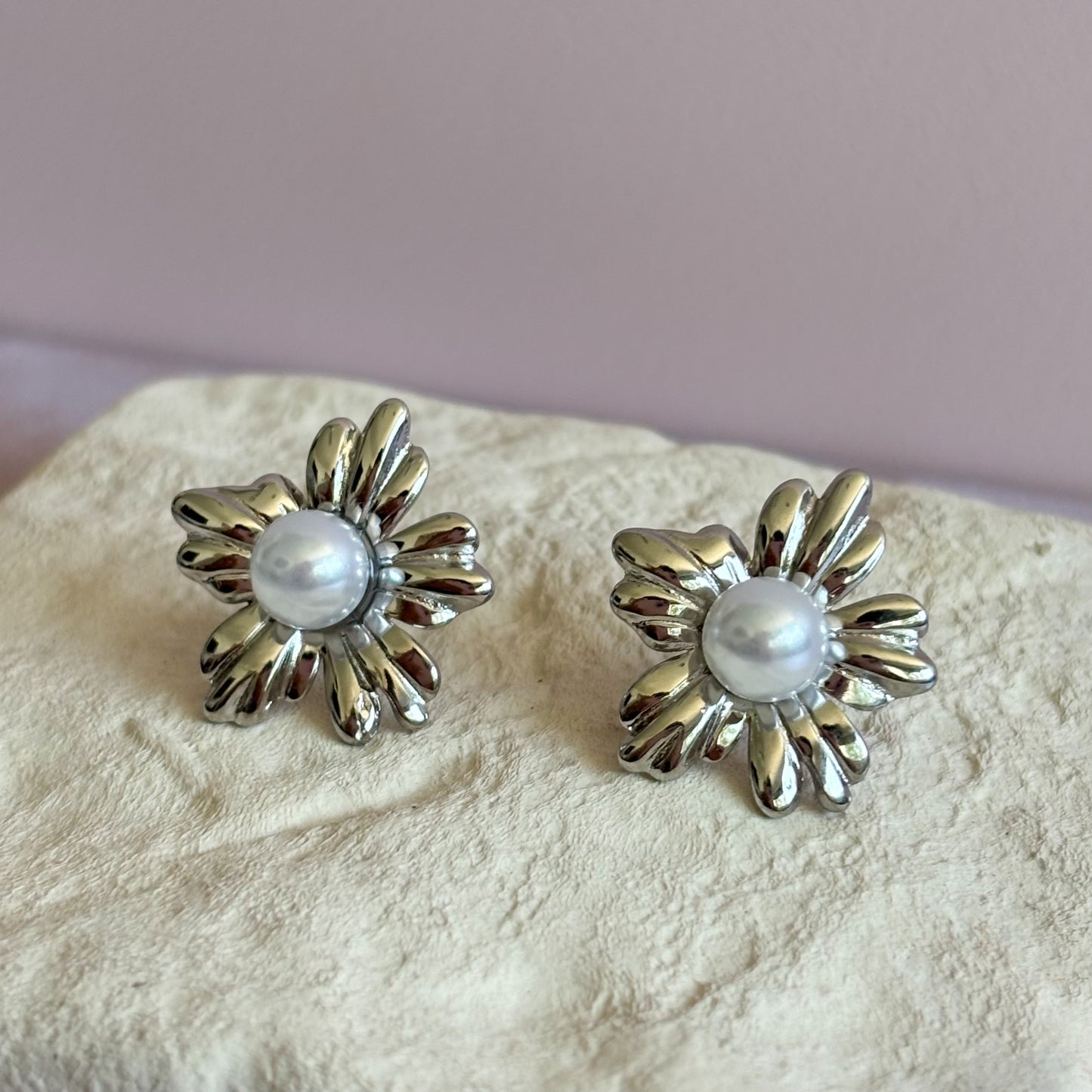 Aretes Carmina