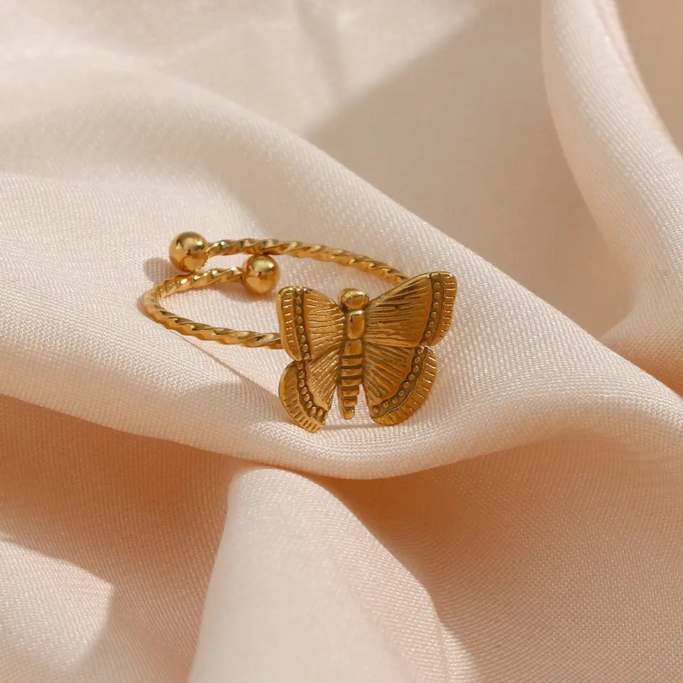 Butterfly ring